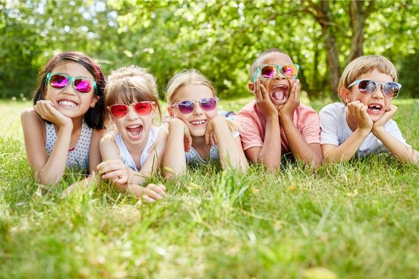 كيف تختار نظارة شمسية لطفلك؟